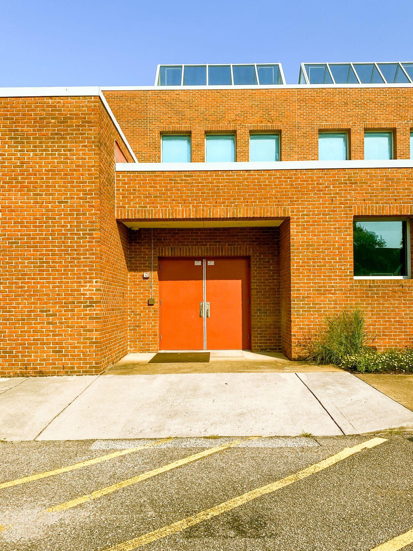 Glen Eira Collegeの校舎エントランスのイメージ