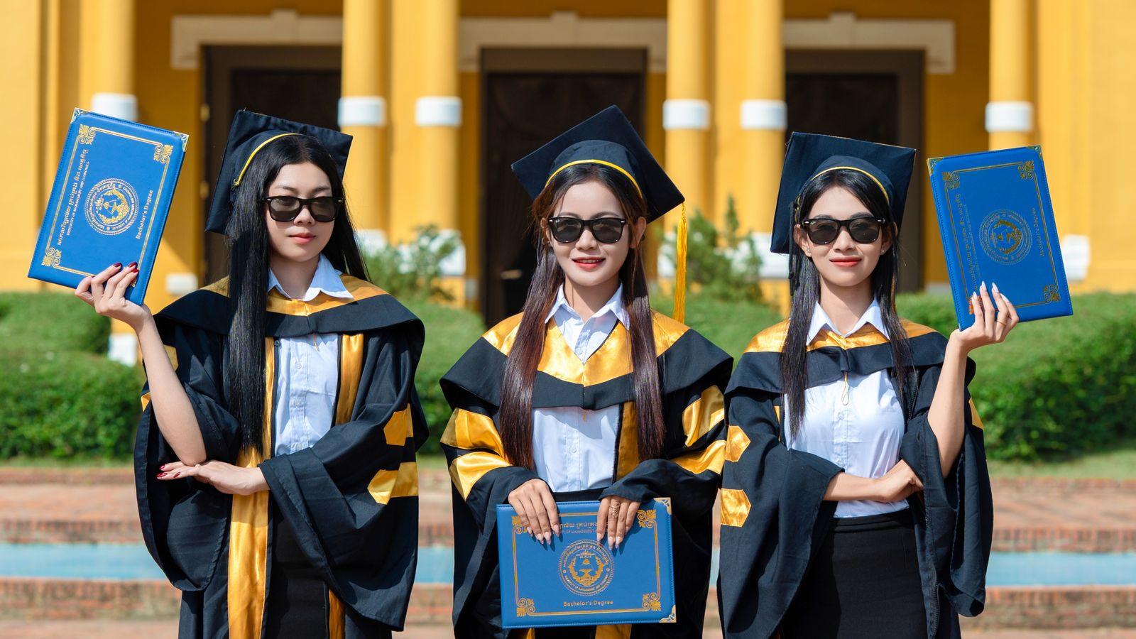 Diplomaから学士課程へ編入して卒業する進学パスウェイ